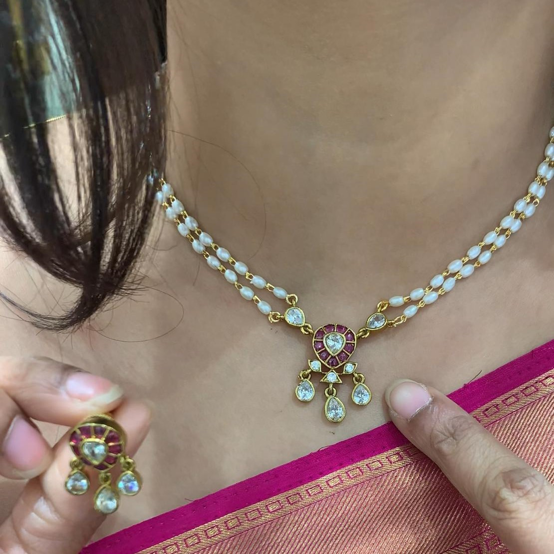 POLKY STONES BEEDS WITH EAR RINGS