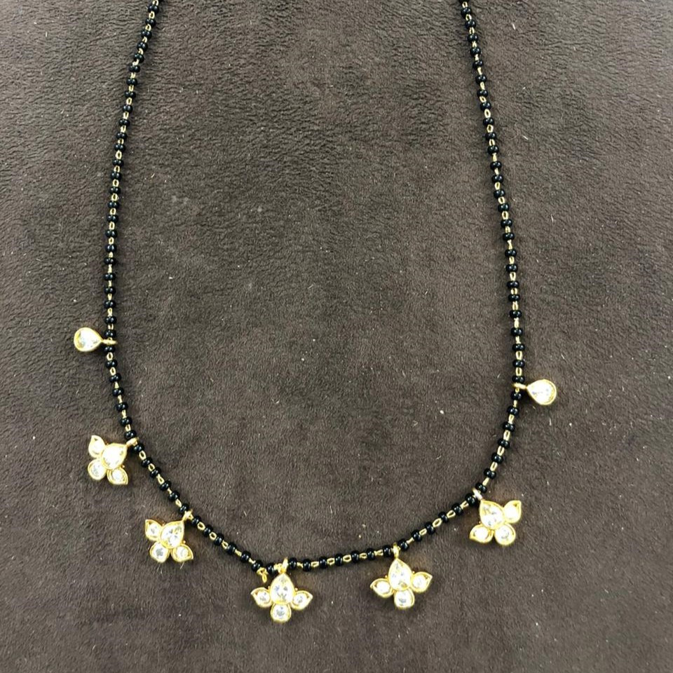 SINGLE LINE MANGALSUTRA & CHAIN